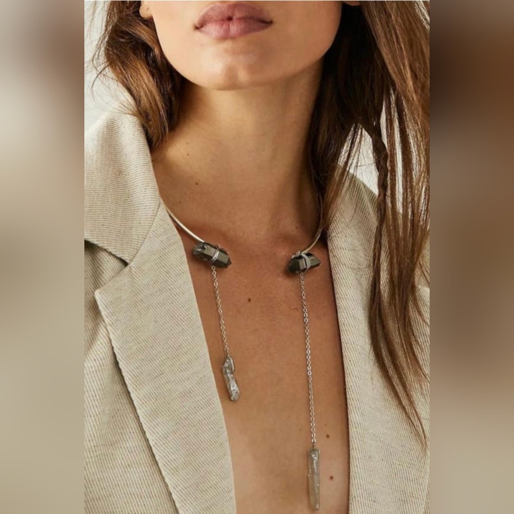 NWOT Ariana Ost Open Air Halcyon Healing Crystal Necklace